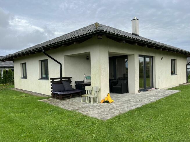 Dom wolnostojący w nowoczesnej zabudowie 130 m2