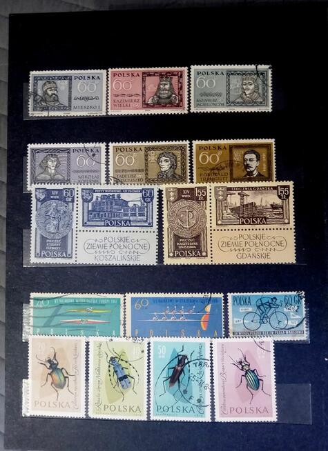 Polska. Klaser w etui z 340 znaczkami+ 4 bloczki. Sprzeda