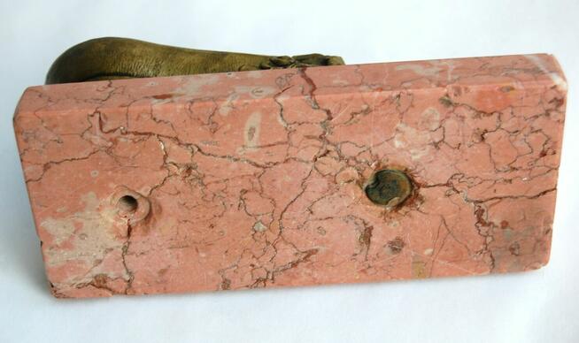 Barokowy but, popielniczka, mosiądz, różowy marmur, barok