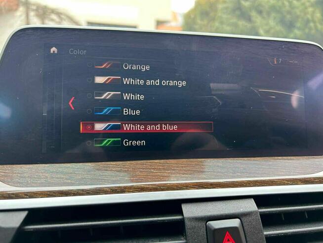 PIĘKNE BMW X 3 z roku 2021 benzyna !!!!