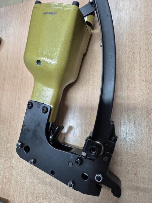 PNEUMATIC CLIP TOOL Spinacz zszywacz cęgowy pneumatyczny do