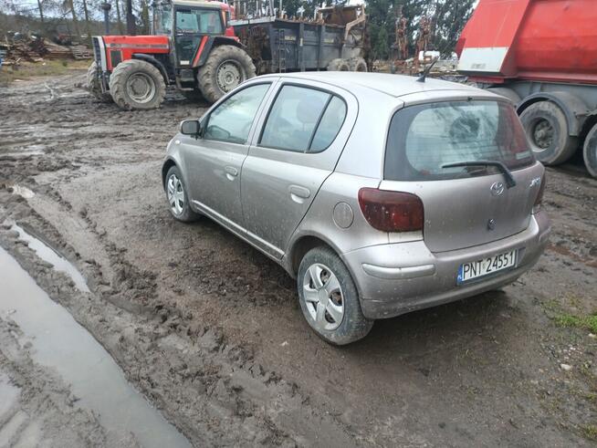 Syndyk sprzeda Toyota Yaris