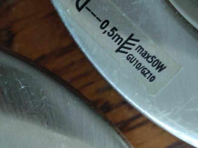 oprawki do żarówek oczka halogenowe ledowe oprawy oświetleni