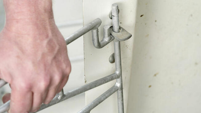 Budka Iglo Comfort z 4-częściowym ogrodzeniem