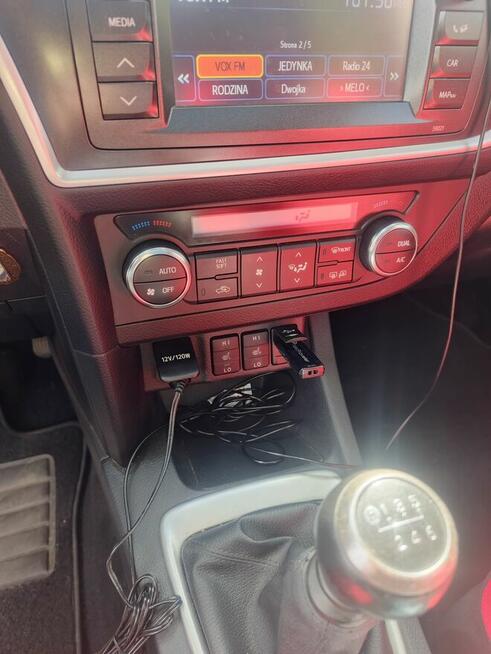 Toyota Auris kombi Rok2014