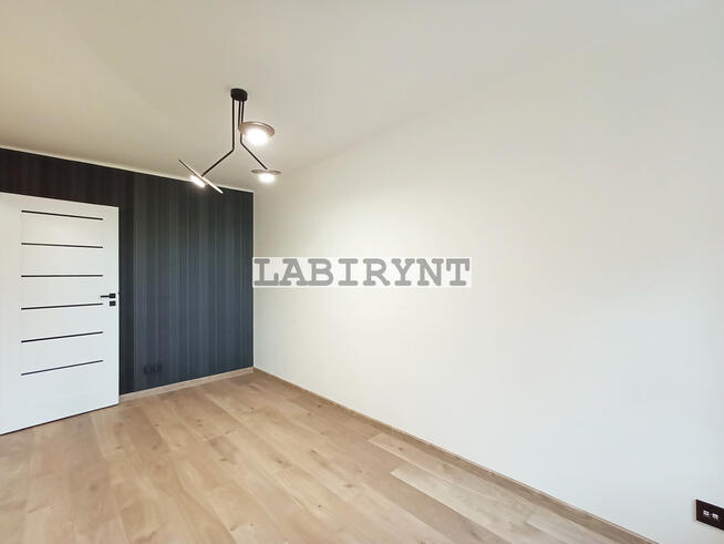 Kopernika, M-3, 45m2, świeżo po remoncie, balkon