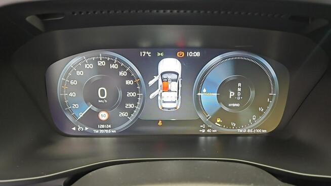 Volvo XC 40 T5 Plug-In Hybrid R-Design ! Z Polskiego Salonu ! Faktura Vat !