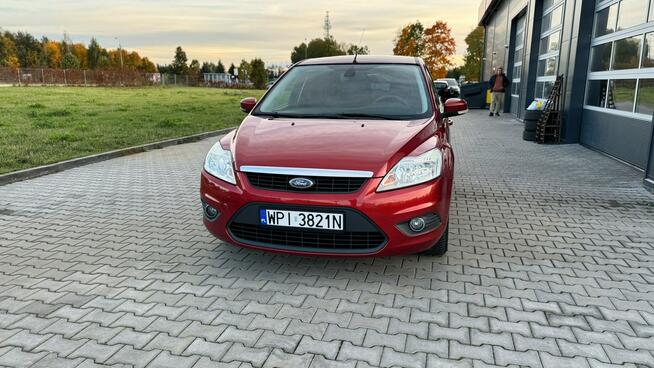 Ford Focus 1.6 benzyna, 5 drzwi, stan wzorowy, zobacz FILMY!
