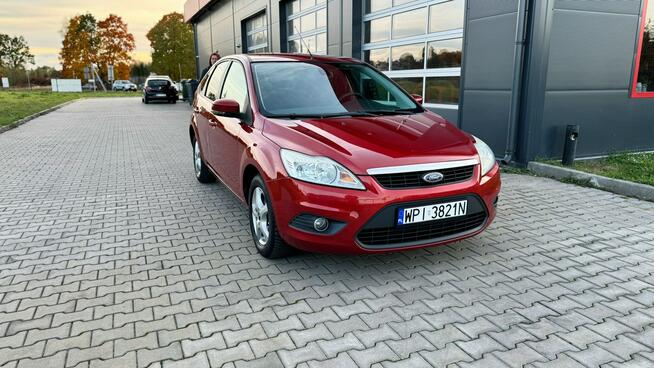 Ford Focus 1.6 benzyna, 5 drzwi, stan wzorowy, zobacz FILMY!