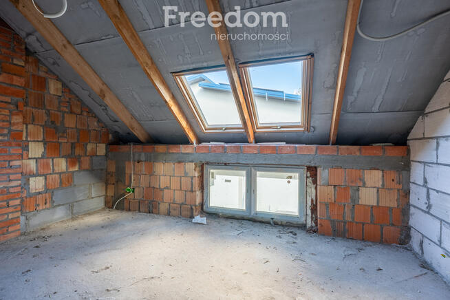 Bliźniak pod Warszawą – komfort i spokój