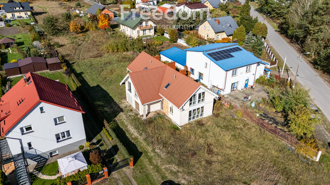 Bliźniak pod Warszawą – komfort i spokój