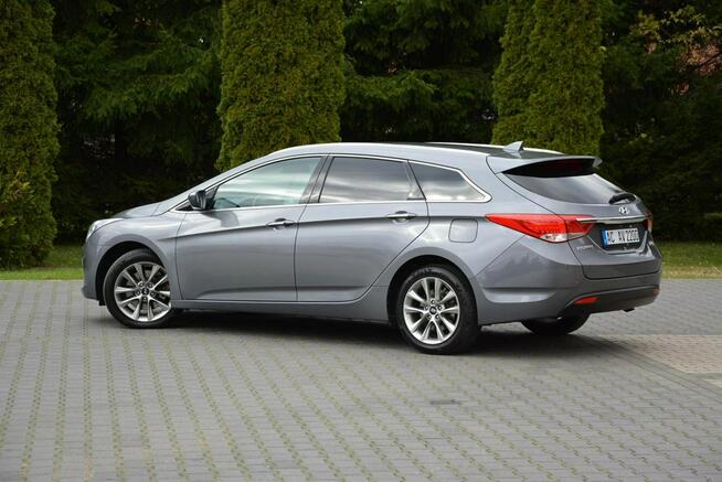 Hyundai i40 bi-Xenon Ledy Navi Kamera Klimatronic 2xParktr Keyless go ASO