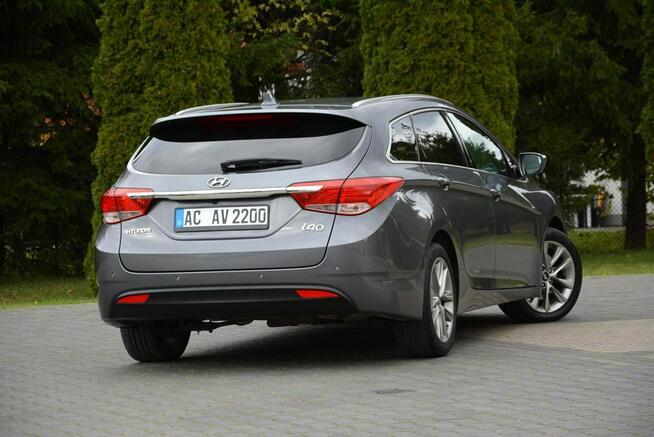 Hyundai i40 bi-Xenon Ledy Navi Kamera Klimatronic 2xParktr Keyless go ASO