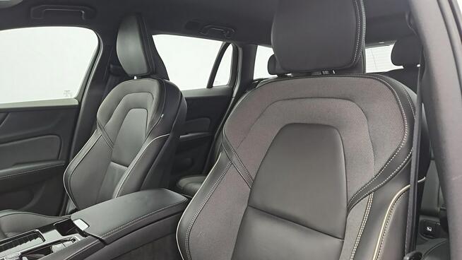Volvo V60 T8 AWD Plug-In Hybrid R-Design ! Z Polskiego Salonu ! Faktura VAT !