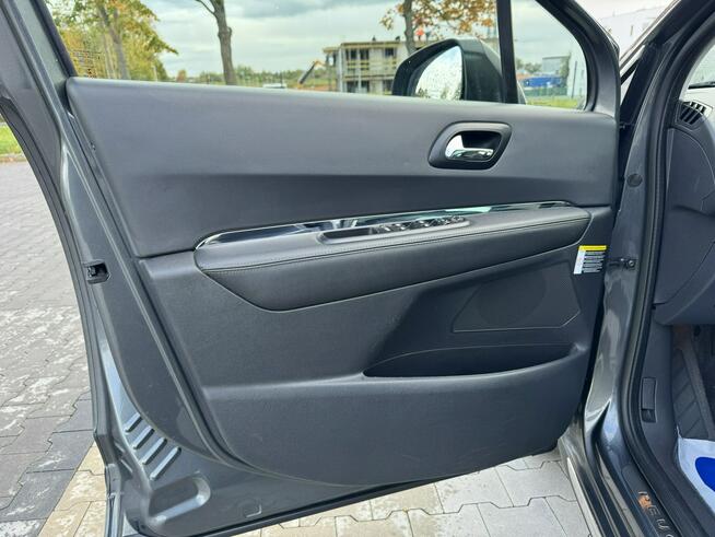 Peugeot 3008 1.6 HDI / 114KM LED Nawigacja Head UP Panorama Półskóra Tempomat