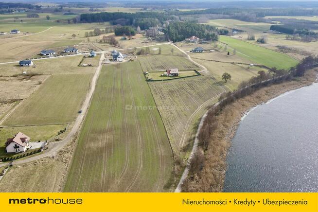 Malownicza działka nad jeziorem