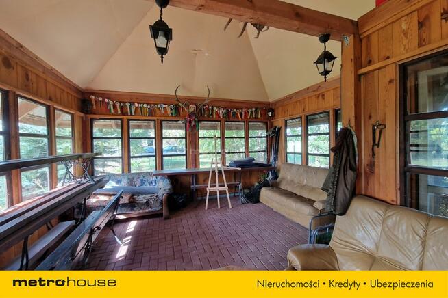 Działka budowlana i stajnia - 1,4ha przy lesie.