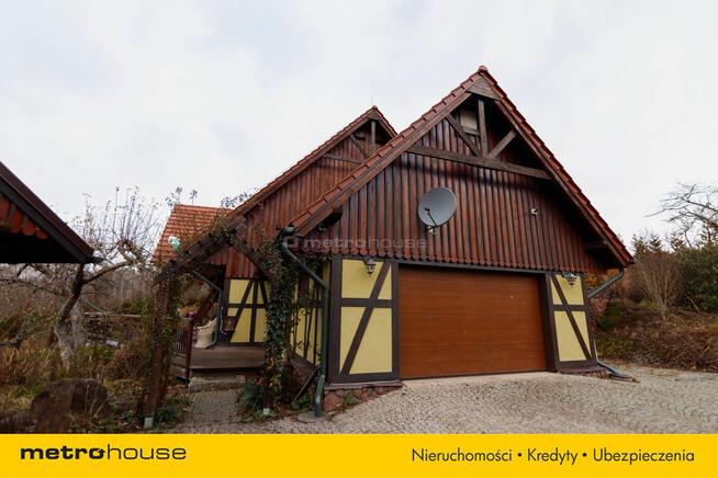 Dom na końcu świata z widokiem na góry