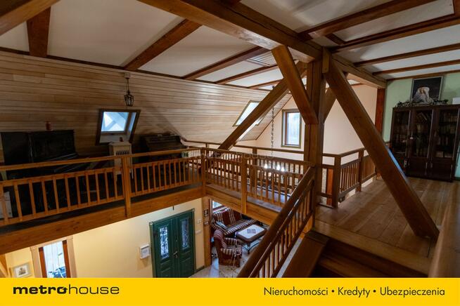 Dom na końcu świata z widokiem na góry