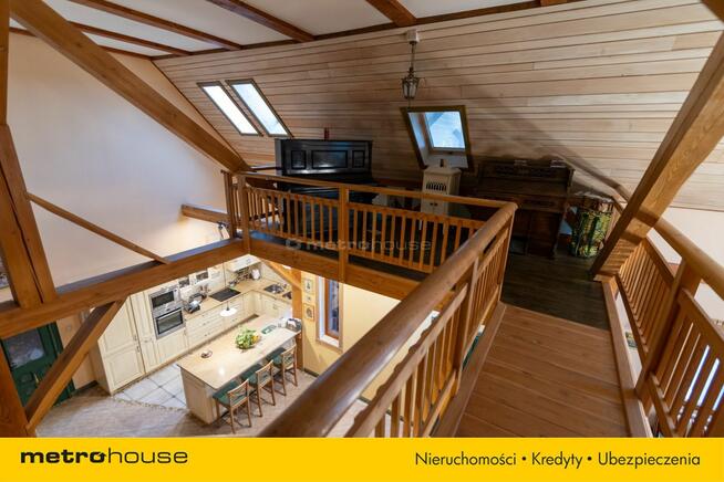 Dom na końcu świata z widokiem na góry