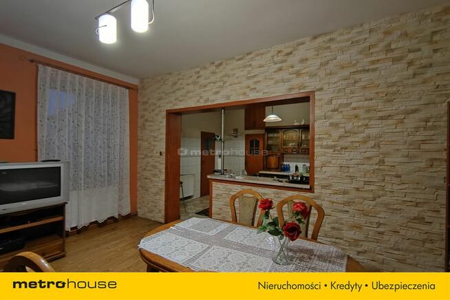 Przestronne dwupoziomowe mieszkanie z dużą działką