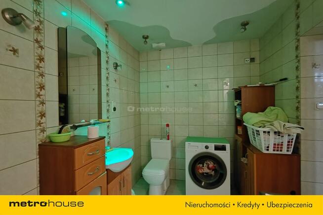 Przestronne dwupoziomowe mieszkanie z dużą działką