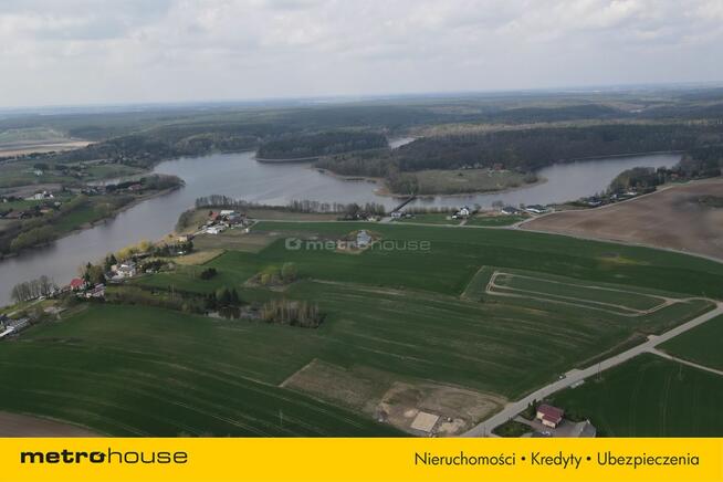 Działka budowlana nad jeziorem Radomno.