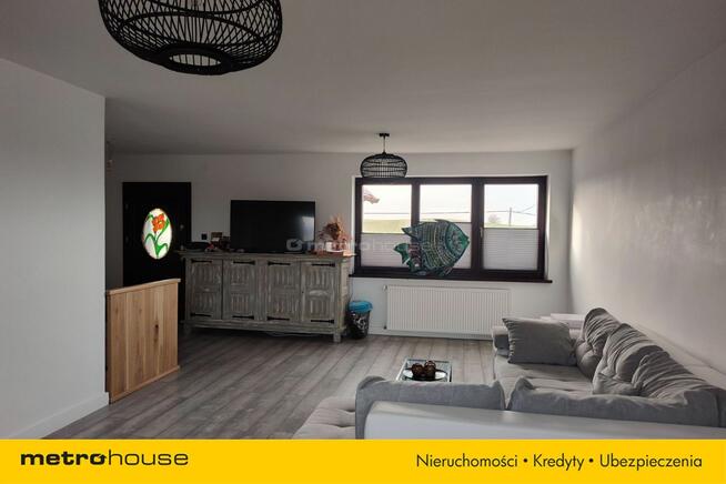 Zakład produkcji drzwi wraz z domem mieszkalnym.