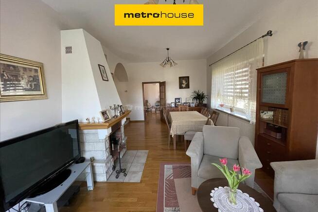 Dom z ogrodem na sprzedaż