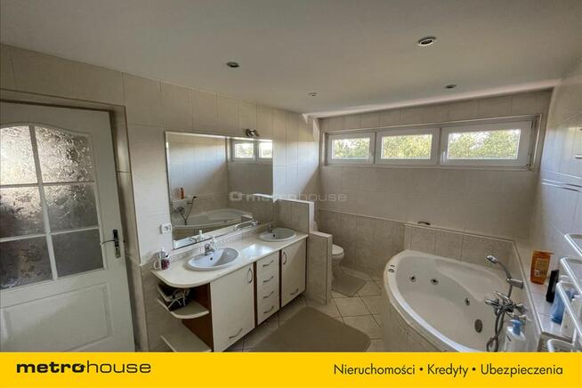 Dom z ogrodem na sprzedaż