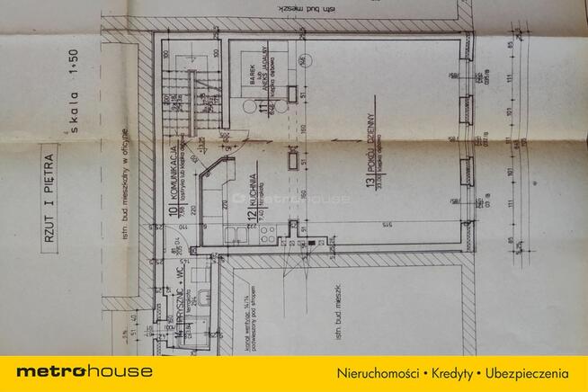 Trzypoziomowa kamienica z lokalem handlowym.