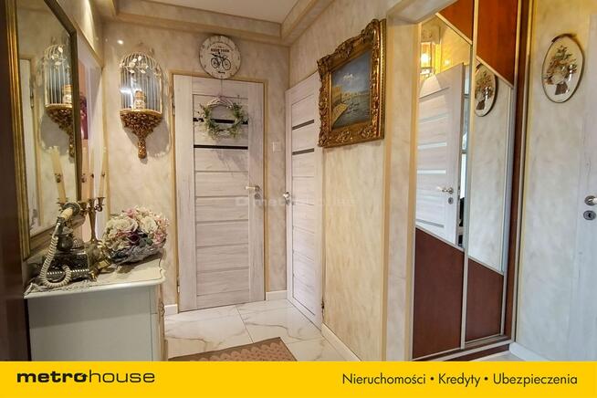 Na sprzedaż M3, centrum Zambrowa ul. Raginisa 7.