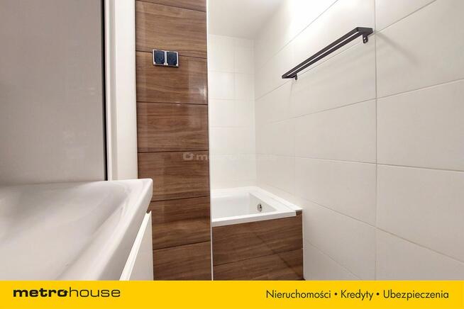 DOM BLISKO LASKU MARCELIŃSKIEGO, SŁONECZNY TARAS