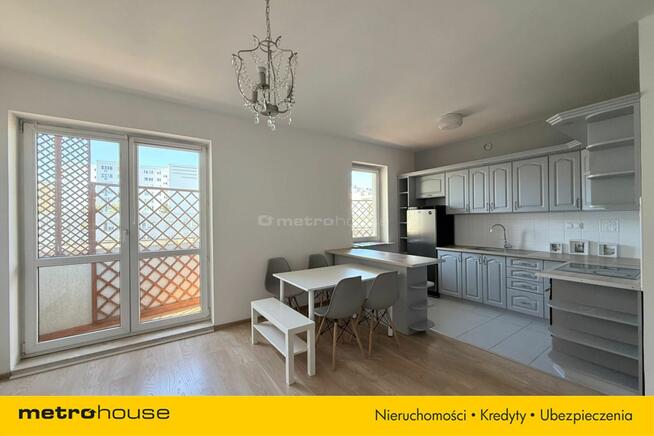 2 pokojowe mieszkanie z garażem. Metro Natolin