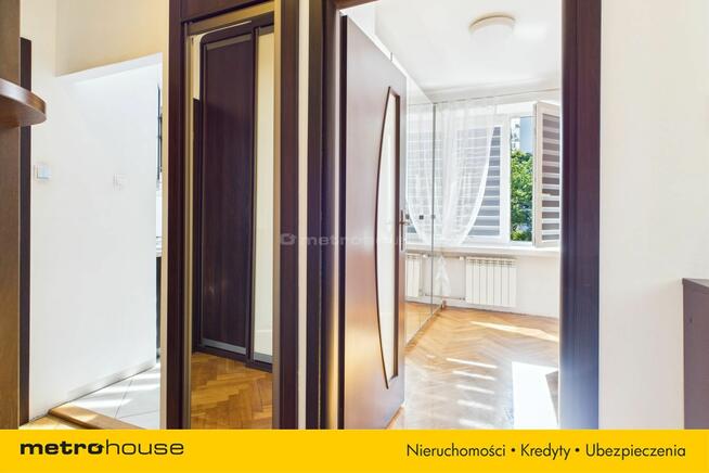 Wola, 2 pokoje, osobna kuchnia, urocza kamienica.