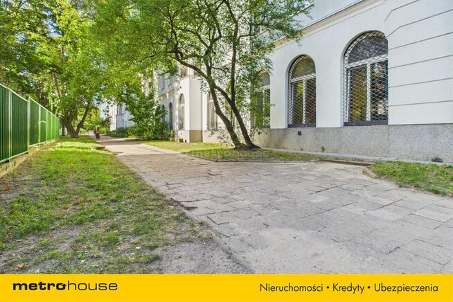 Wola, 2 pokoje, osobna kuchnia, urocza kamienica.