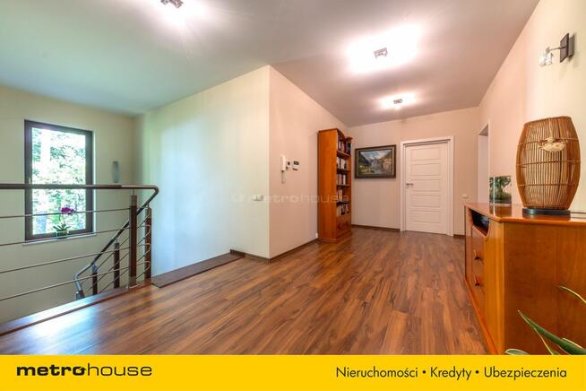 Rezydencja wśród zieleni - komfort i prywatność!