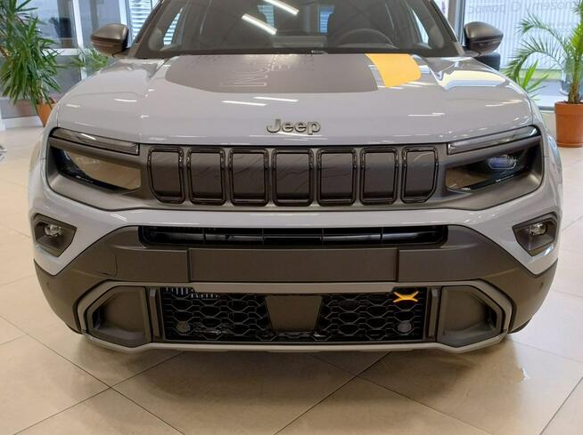 Jeep Avenger Limitowana wersja 4x4 The North Face + Panoramiczny dach