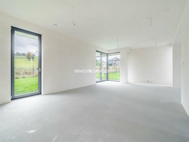 Dom Wrząsowice gm. Świątniki Górne, Wrzosowa