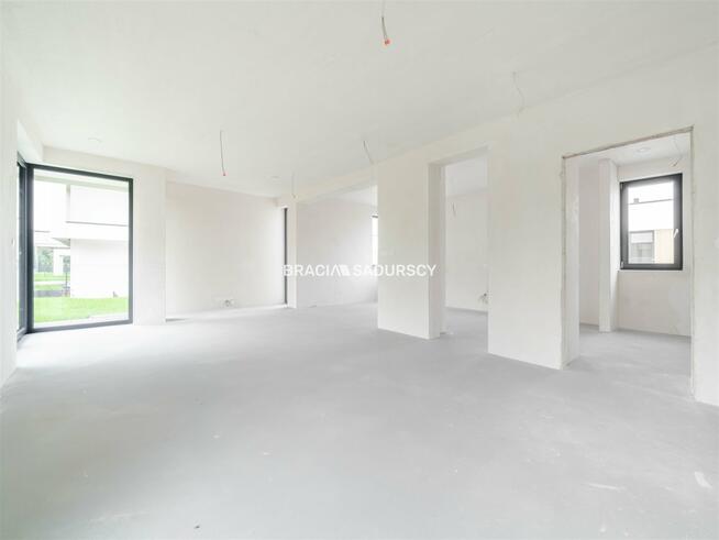 Dom Wrząsowice gm. Świątniki Górne, Wrzosowa