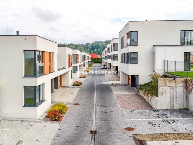 Dom Wrząsowice gm. Świątniki Górne, Wrzosowa