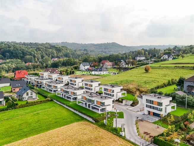 Dom Wrząsowice gm. Świątniki Górne, Wrzosowa