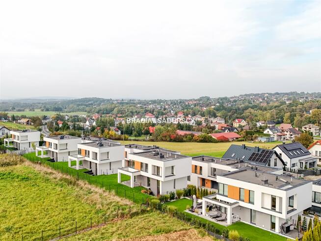 Dom Wrząsowice gm. Świątniki Górne, Wrzosowa