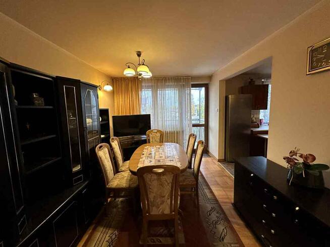 Sprzedam 4-pokojowe mieszkanie w centrum Łosic