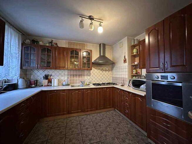 Sprzedam 4-pokojowe mieszkanie w centrum Łosic