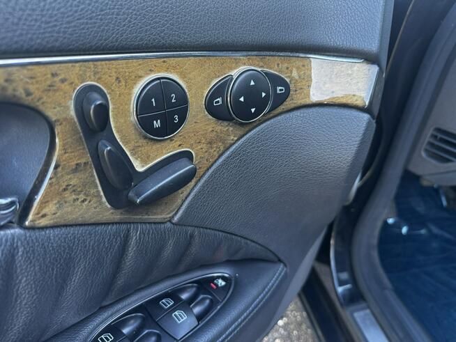 Mercedes E 320 Raty/Zamiana Gwarancja zdrowy blacharsko bez korozji technicznie super