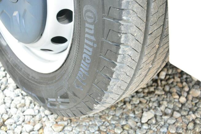 Renault Master 7 osobowy brygadówka doka max pełna opcja servis regały