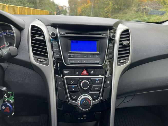 Hyundai i30 Zarejestrowany Klima Światła LED Benzyna