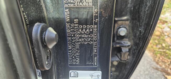 Sprzedam Toyota Corolla sedan hybryda