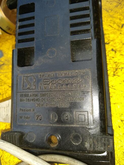 Pedał przyspieszacza maszyny do szycia z przewodem, 70 zł.